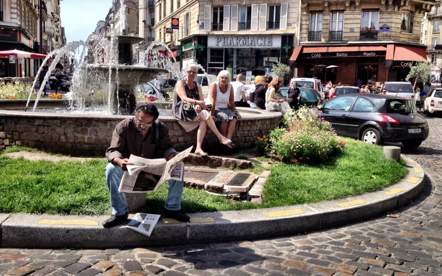 People watching: Lazy Sunday lounging, Parisian style.