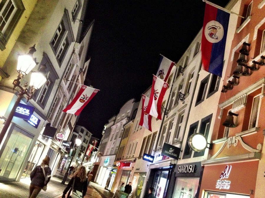 Central Bonn: high levels of walkability (especially during the day, when streets are crowded)