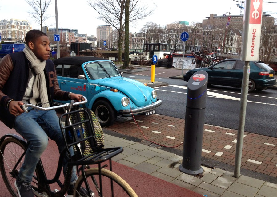 I love the old-style conversion vehicle and I love the charging station is right next to the cycle path - both signs of Amsterdam's strong focus on sustainable mobility. 